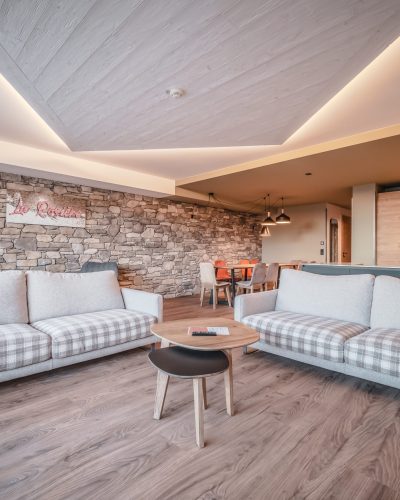 App12pax-living room 2.1