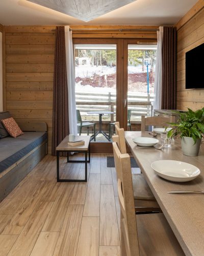 App4/5-person living room