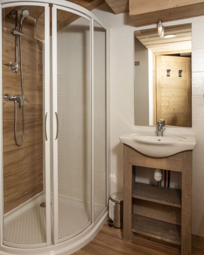 App404-bathroom