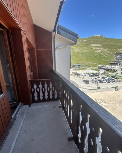 App206-with balcony