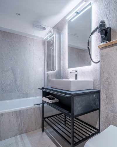 App510-bathroom