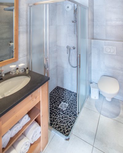 App07-bathroom