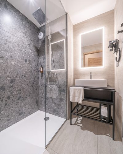 app81-salledebain
