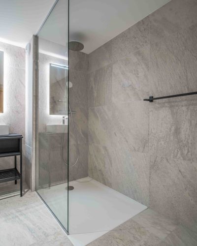 Residence-sky-la-rosiere-salle-de-bain-appartement-511