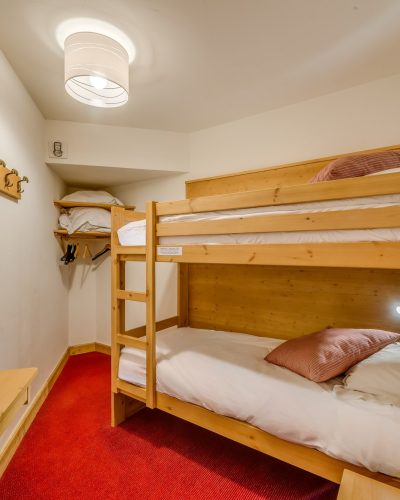 App4-bedroom2