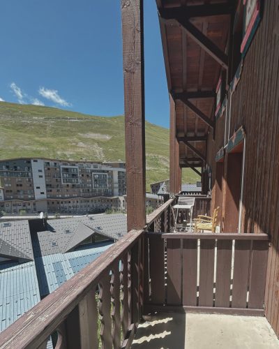 balcony 2 76-31-53